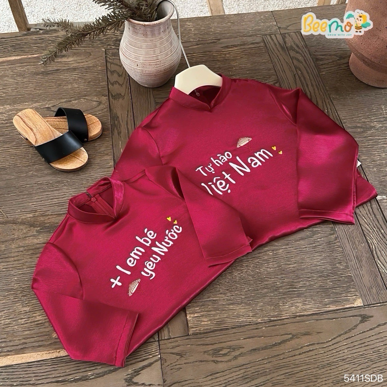 Áo dài lụa Beemo màu đỏ thêu Trend Việt Nam size 1-10y
