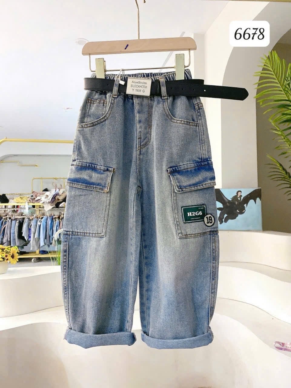 6678 - Quần jean túi hộp màu xanh cho bé size 120-160