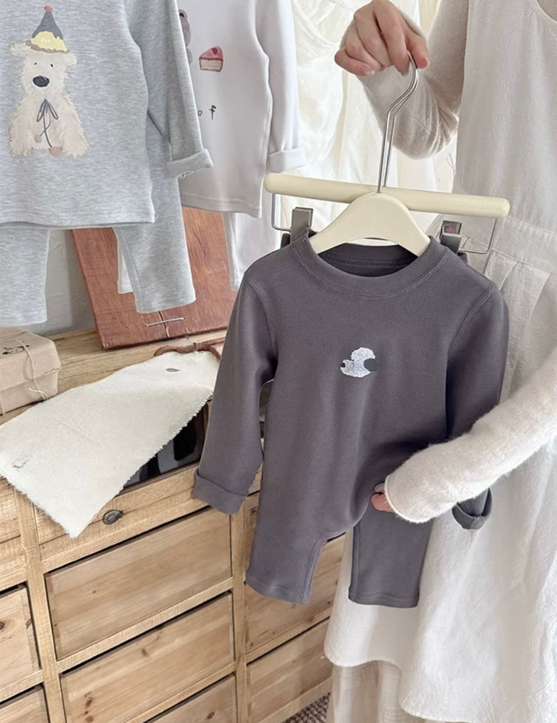 88265 - Bộ nỉ mỏng LNX màu ghi xám hình đầu cún Bé Trai size 90 - 140