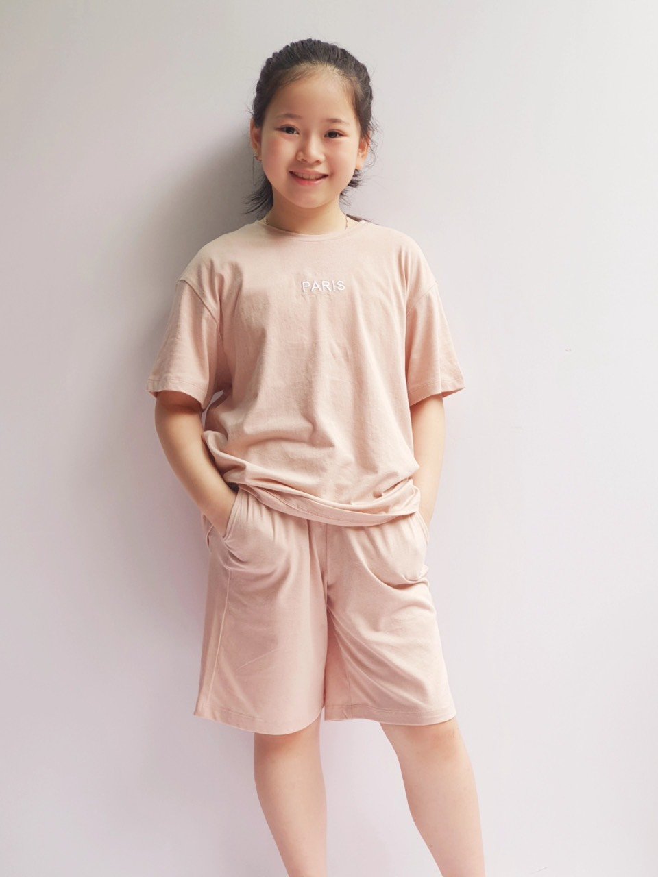 Bộ cotton Bee Mon nhiều màu thêu chữ ngực Paris / Seoul size 110 - 160