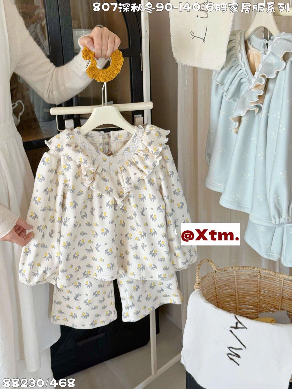 88230 - Bộ nỉ dày đại hàn LNX cổ bèo V nhiều mẫu Bé Gái size 90 - 140