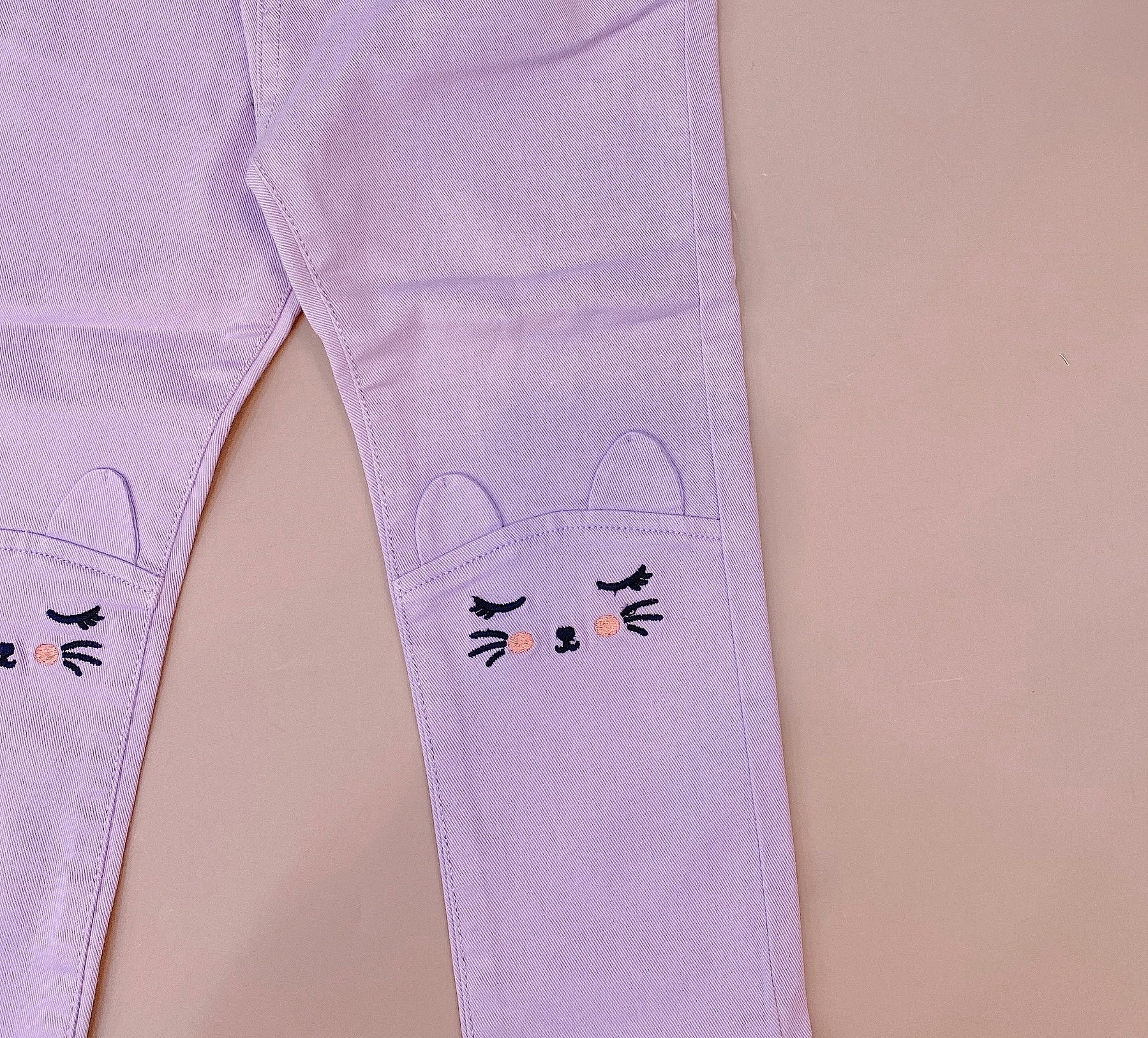 Quần kaki chun Bobdog màu tím gối thêu mèo size 100 - 130