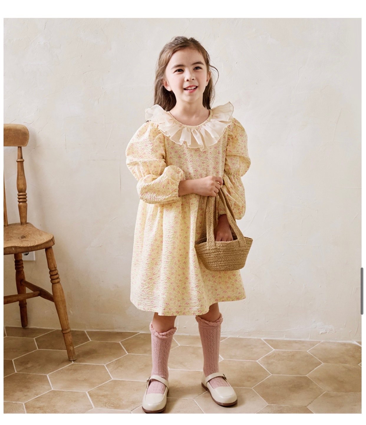 Váy hoa nhí Bebezoo cổ bồng BG