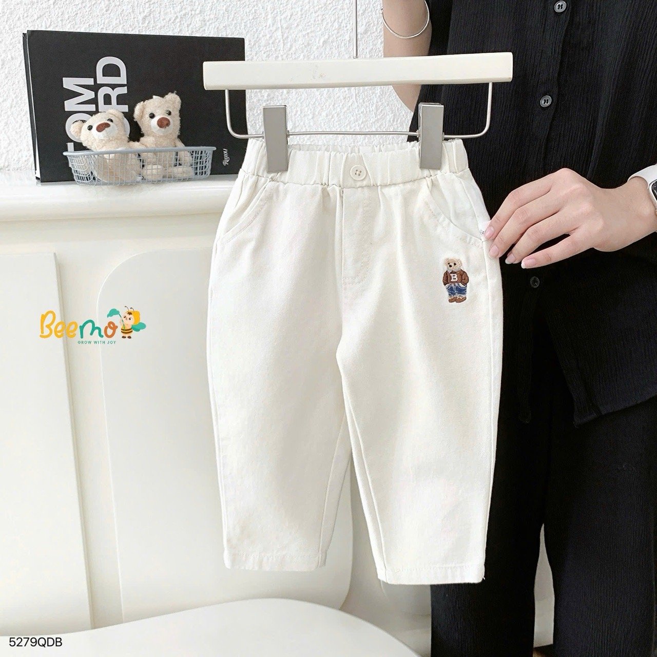 Quần dài kaki in gấu Beemo cho bé size 1-6y