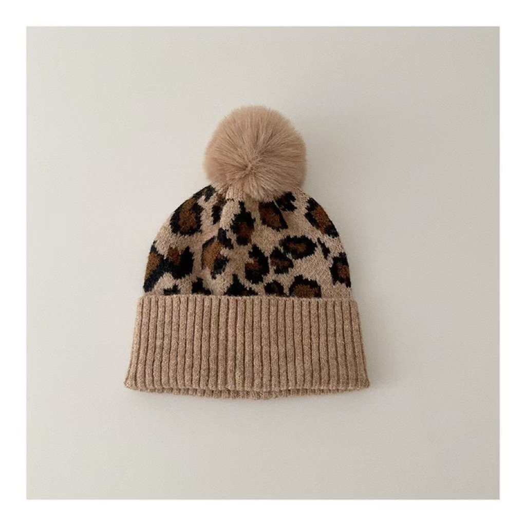 Mũ len cục lông hoạ tiết da báo nhiều màu cho bé gái size 4-8y