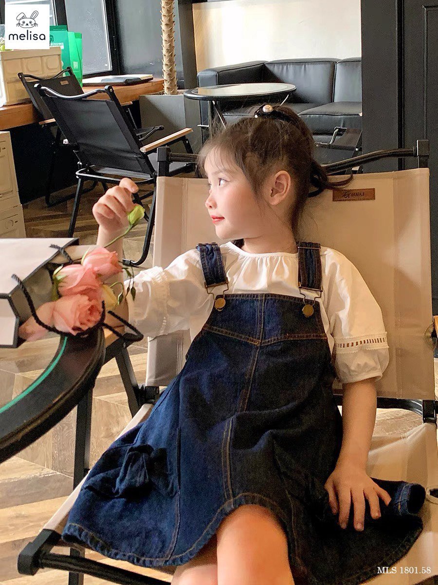 Set Melisa áo thô trắng - váy yếm jean xanh size 2 - 12y