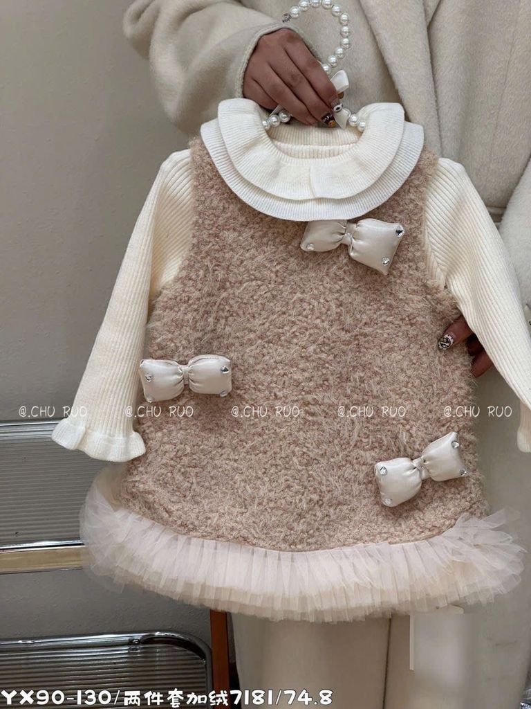 7181 - Set áo len tăm + váy công chúa màu nâu be đính nơ size 90-130