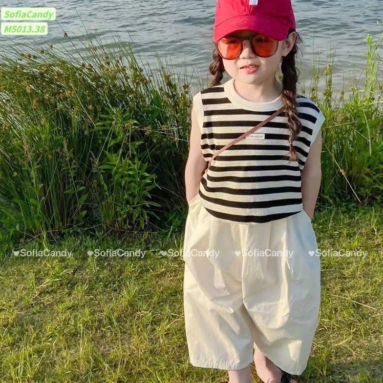 M5013 - Bộ Mia Kids áo thun tăm kẻ trắng đen Design - quần culottes màu kem size 2 - 12y