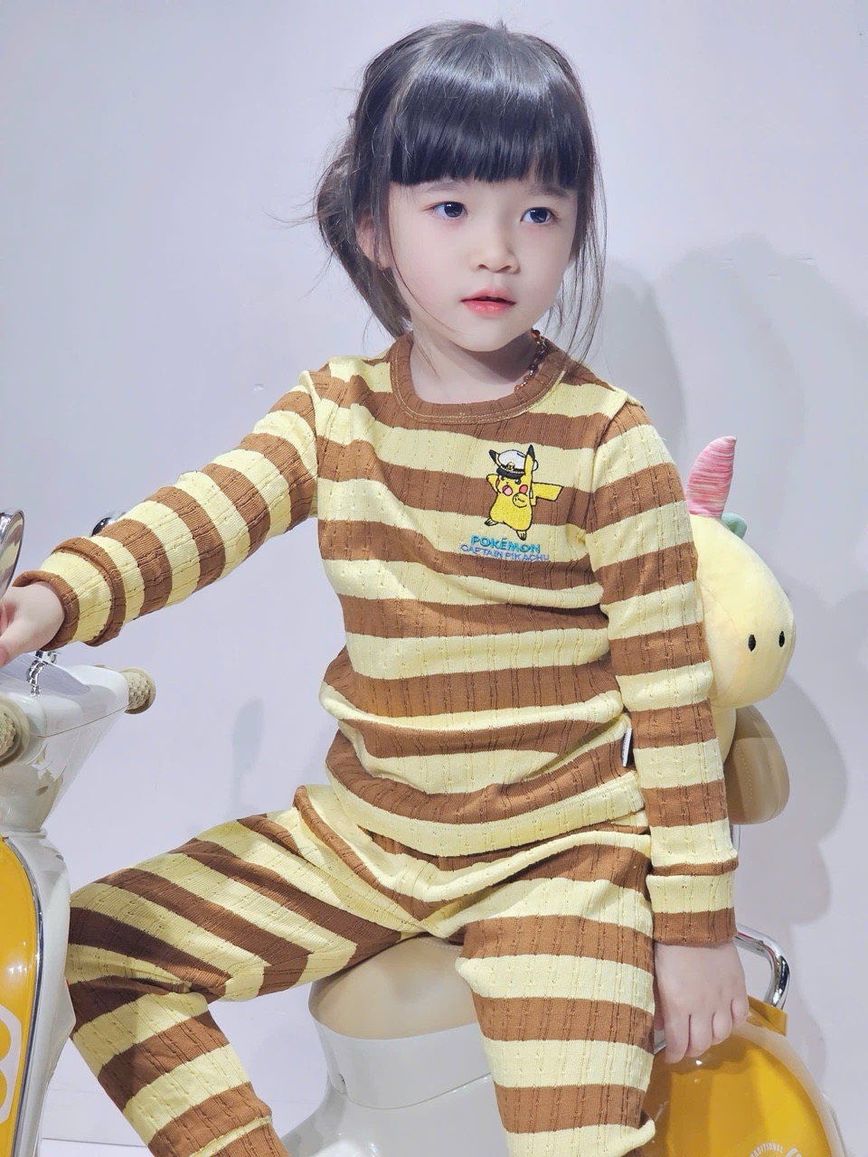 Bộ len kẻ Beemon 4 mẫu cho bé size 110 - 150