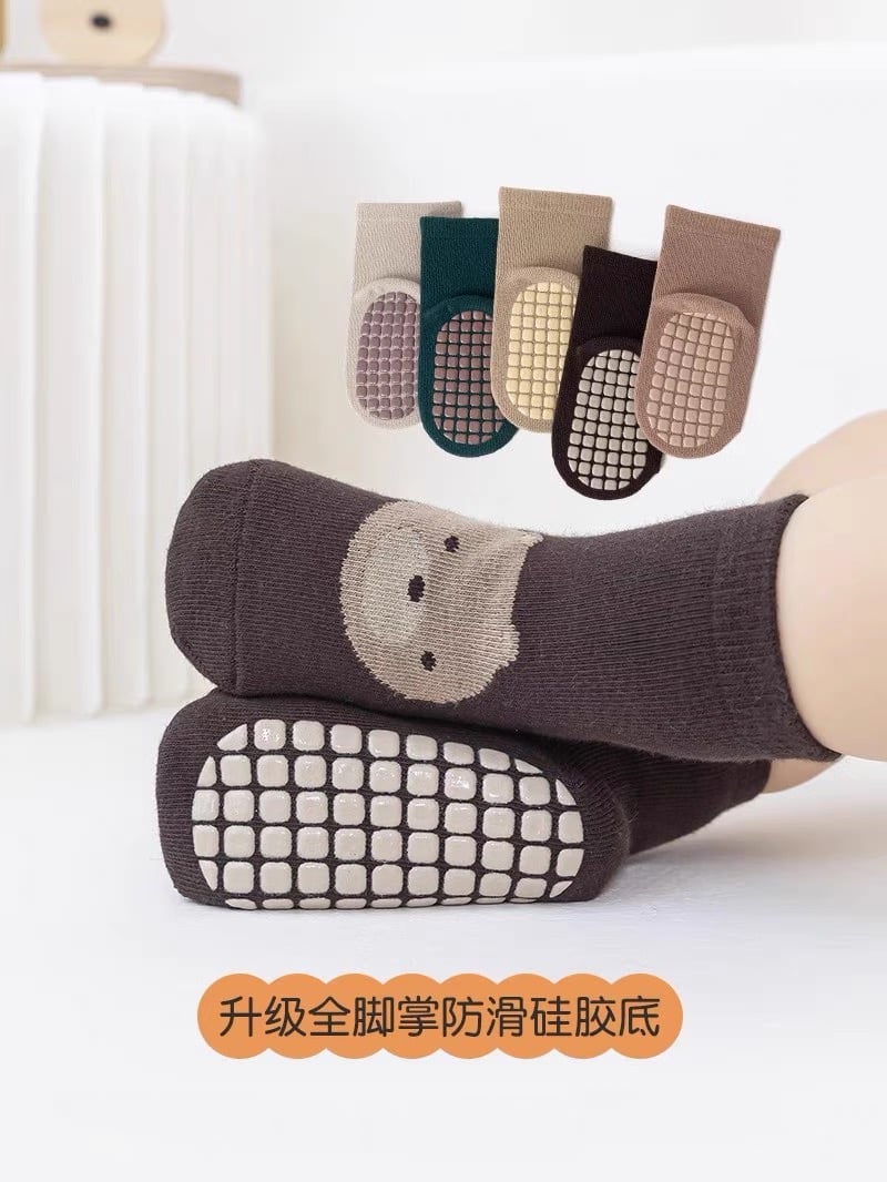 Tất chống trượt cao cổ Hug Elephant 6 màu size 1 - 5y