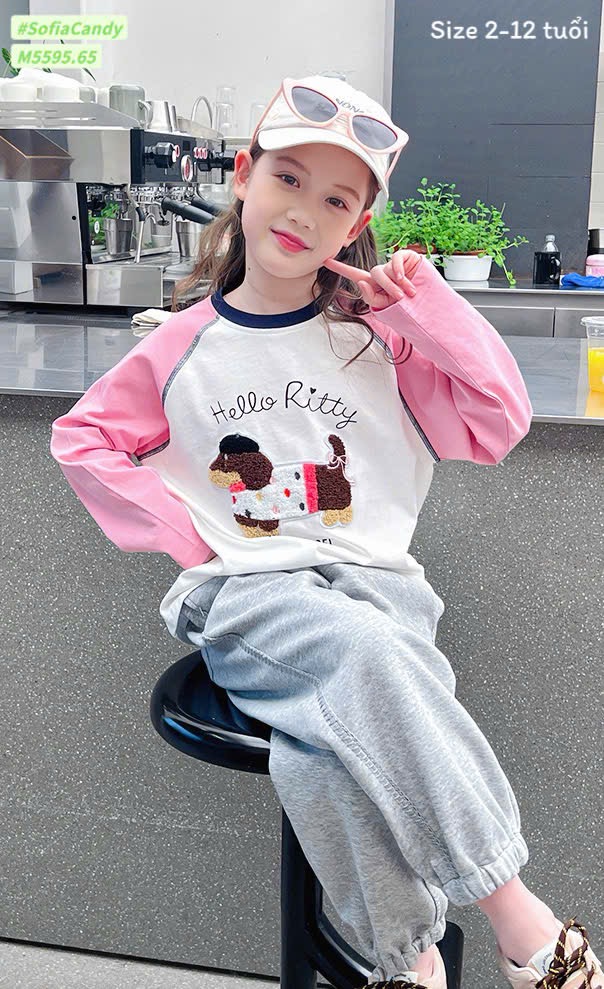 M5595 - Set Mia Kids áo thun trắng hình cún Hello Ritty tay hồng - quần nỉ màu ghi size 2 - 12y
