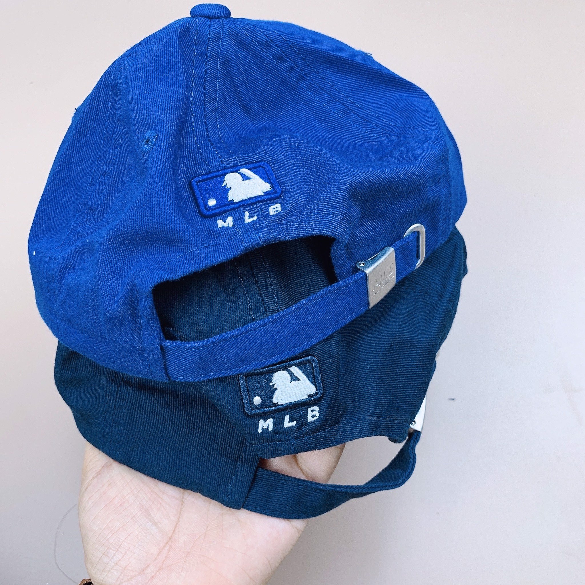 Mũ MLB dư xịn cho Bố mẹ và bé lớn