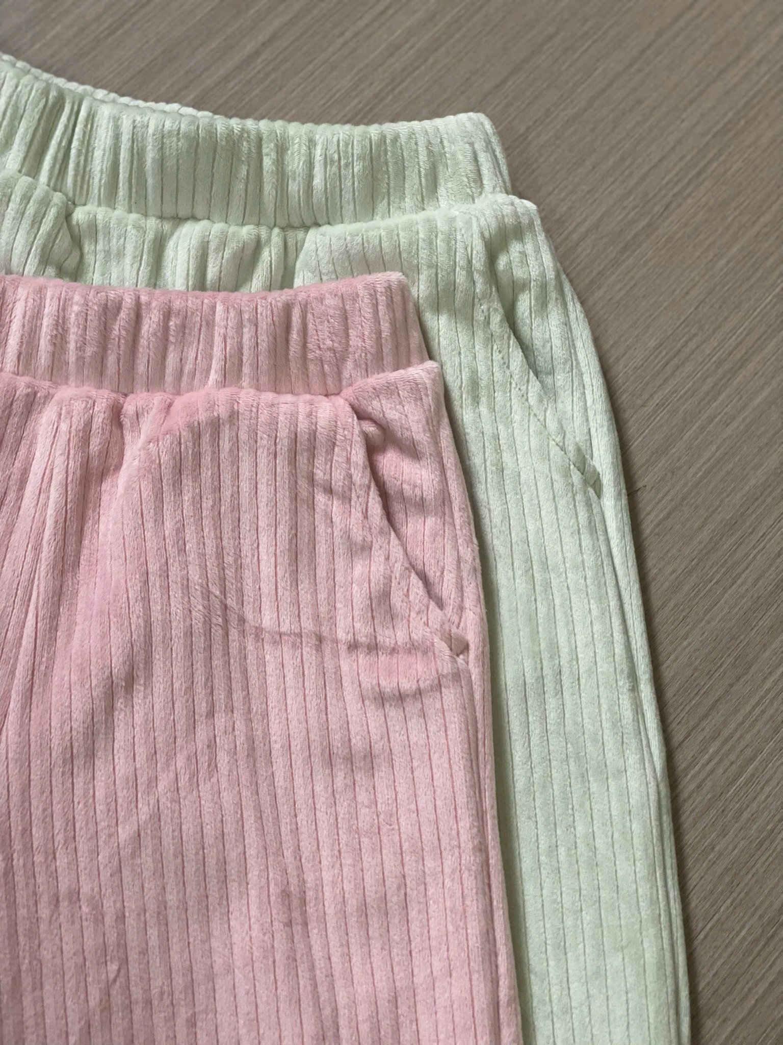 Quần nhung tăm ống suông Topten xuất Hàn 3 màu cho bé gái size 110-160