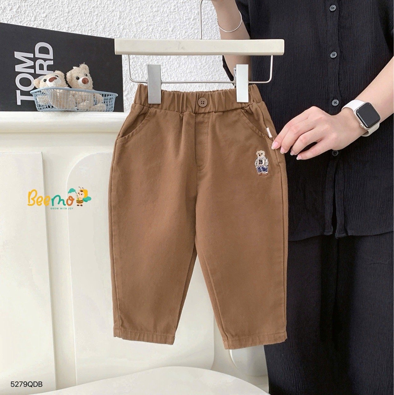 Quần dài kaki in gấu Beemo cho bé size 1-6y