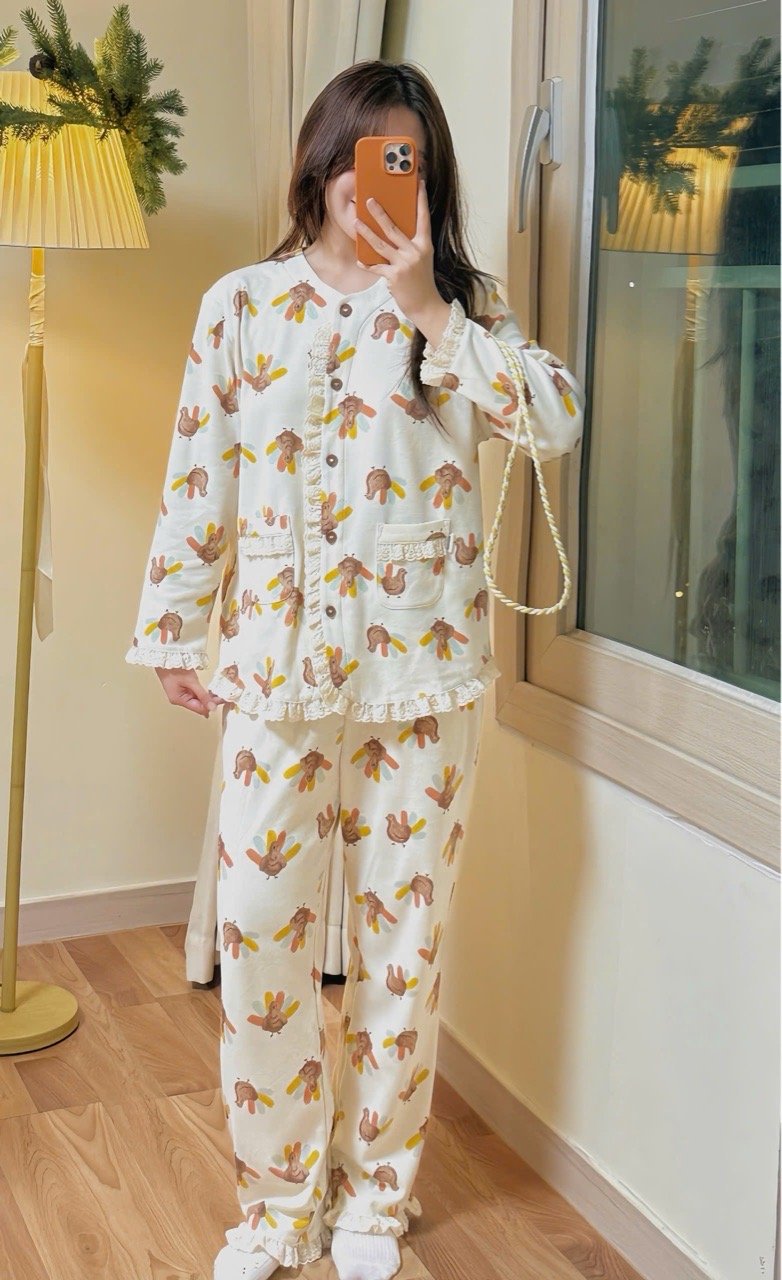 BM2508PJ02 - Pyjama Beemon vải tổ ong màu be họa tiết cho Mẹ freesize 50-65kg