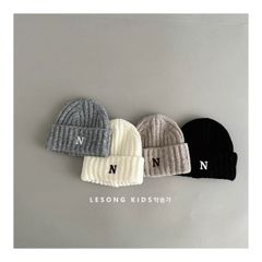 Mũ len vành tròn chữ N nhiều màu cho bé size 48-53cm