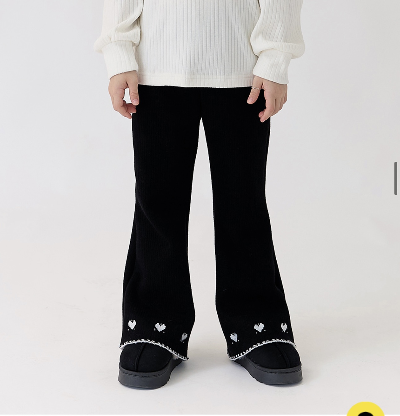 Quần nỉ len bebezoo ống loe thêu trái tim nhiều màu cho bé size 100-160