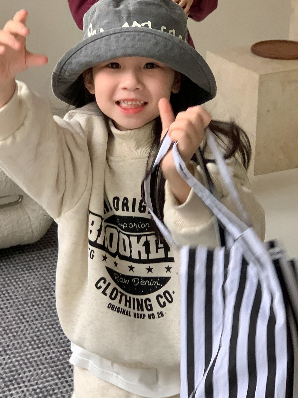 Bộ nỉ lót nỉ đại hàn Brooklyn 2 màu be/đỏ cho bé size 90-150