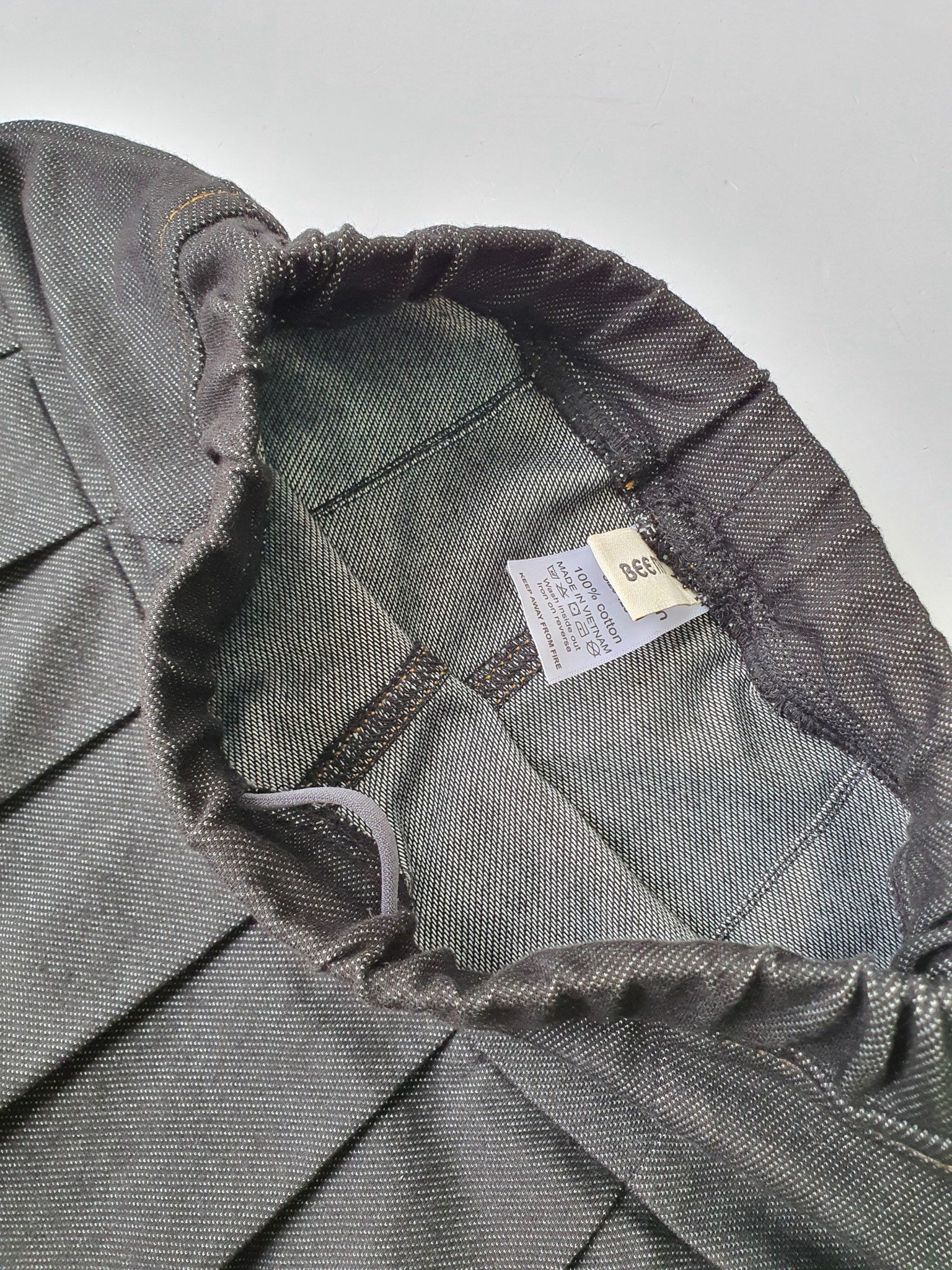 CVAY08 - Quần giả váy xếp ly giả jean đen Bee Mon BG size 120 - 160