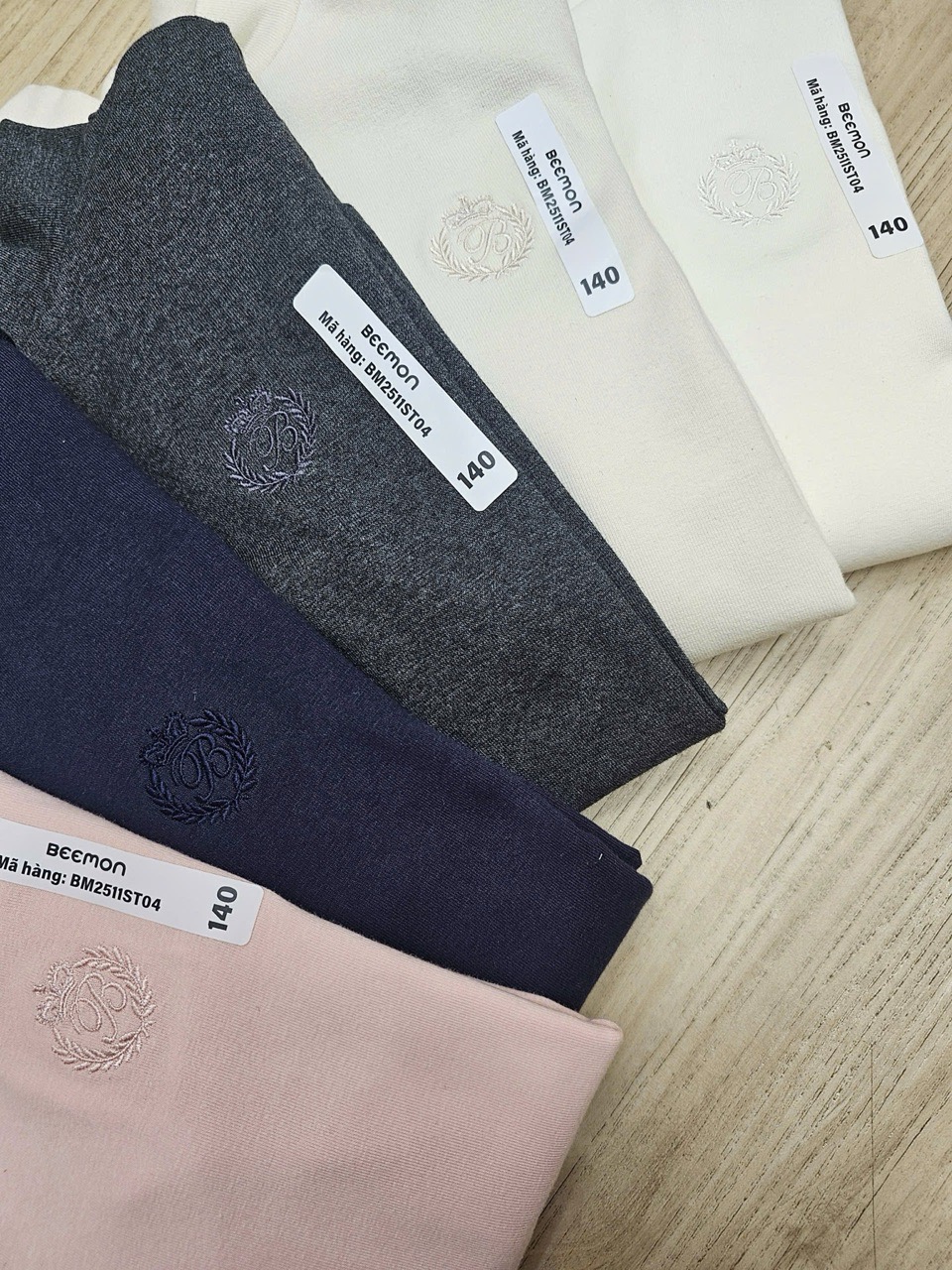 BM2511ST04 - Áo giữ nhiệt Beemon thêu B nhiều màu cho bé size 120-160