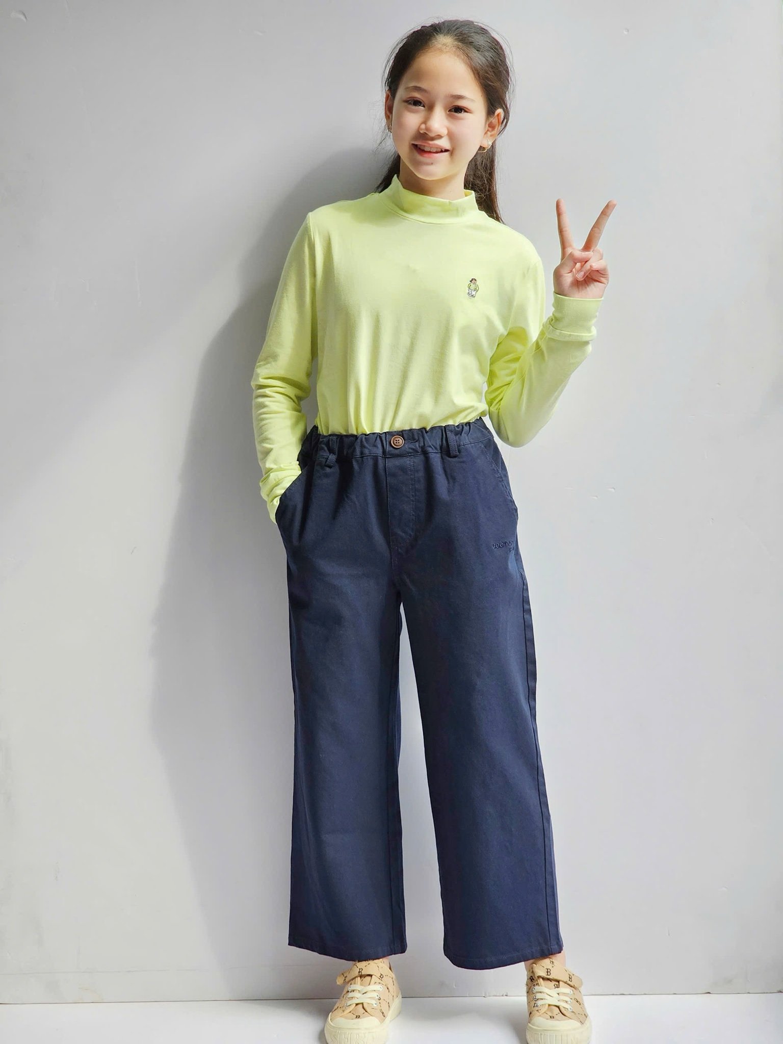 Quần dài kaki ống xuông BeeMon màu navy cho bé size 120 - 160