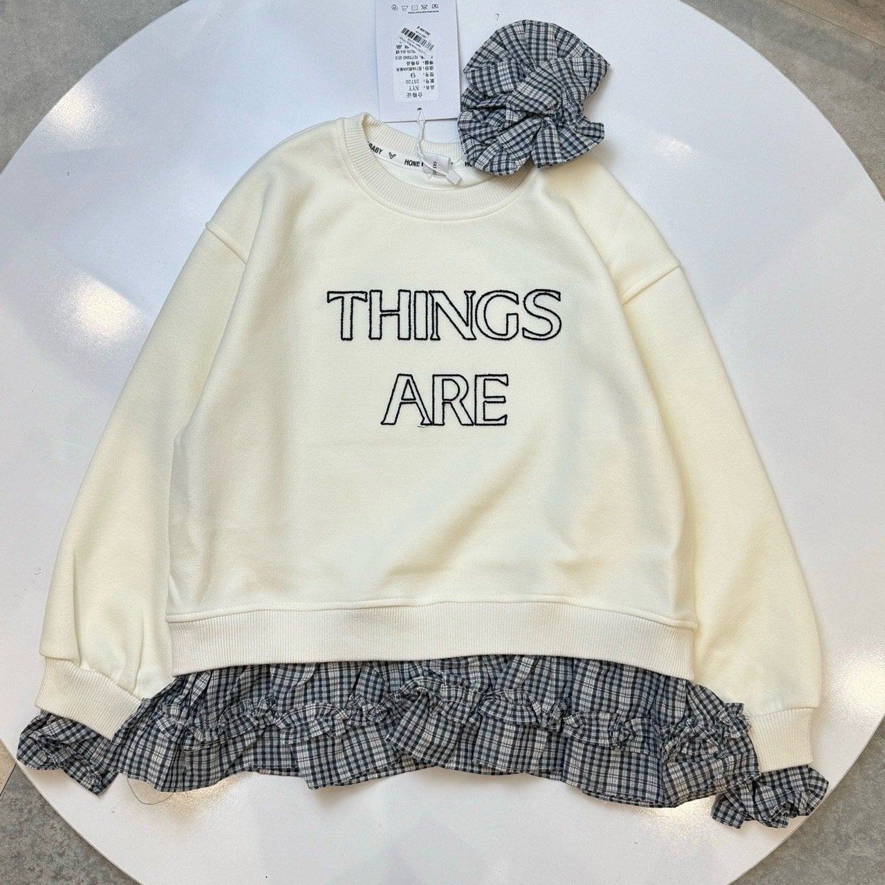 Áo nỉ QC Hone Baby Things Are kèm chun buộc tóc nhiều màu cho bé size 120-160