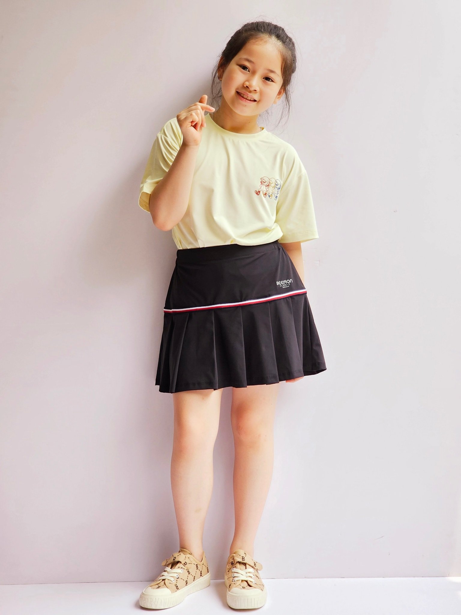 Set bộ áo + chân váy liền quần thể thao Bee Mon 4 màu size 120 - 160