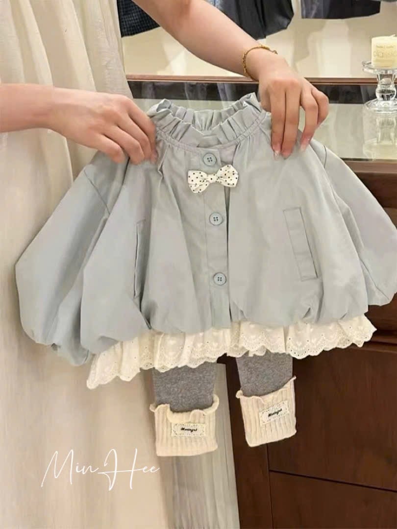 50817 - Áo khoác gió QC Roubao màu xanh đính nơ bé gái size 90-130