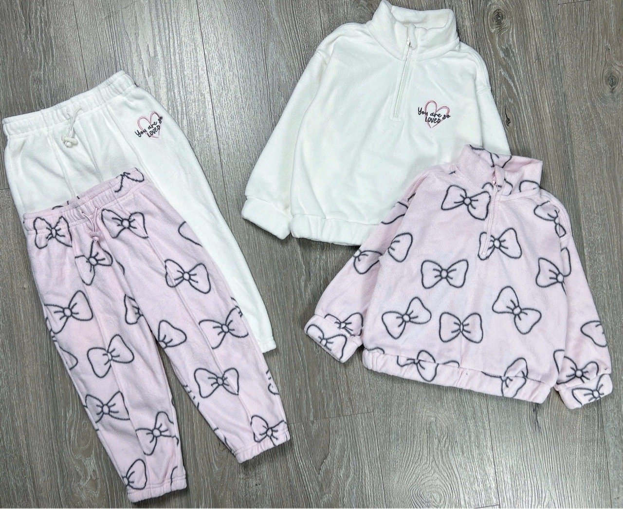 BBG26 - Bộ nỉ GGJJ 2 màu hồng nơ/trắng kem cho bé gái size 2-8y