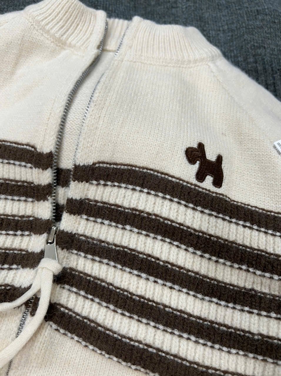 Áo khoác cardigan len QC kẻ sọc thêu cún nhiều màu cho bé trai size 110-150