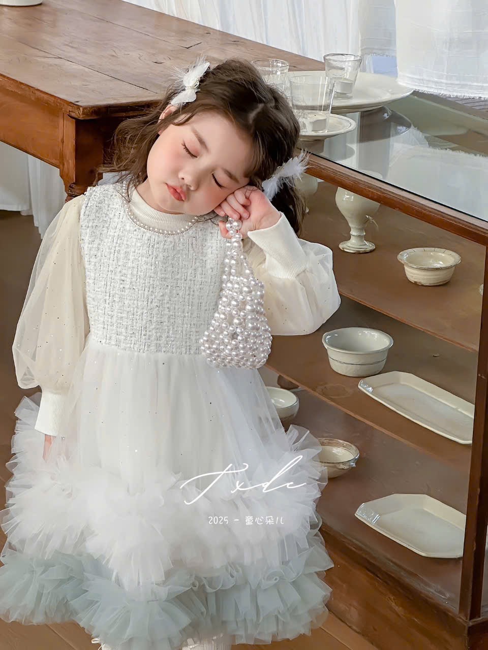 W25172 - Set 2ct áo len + váy công chúa 2 màu hồng/kem cho bé size 90-130