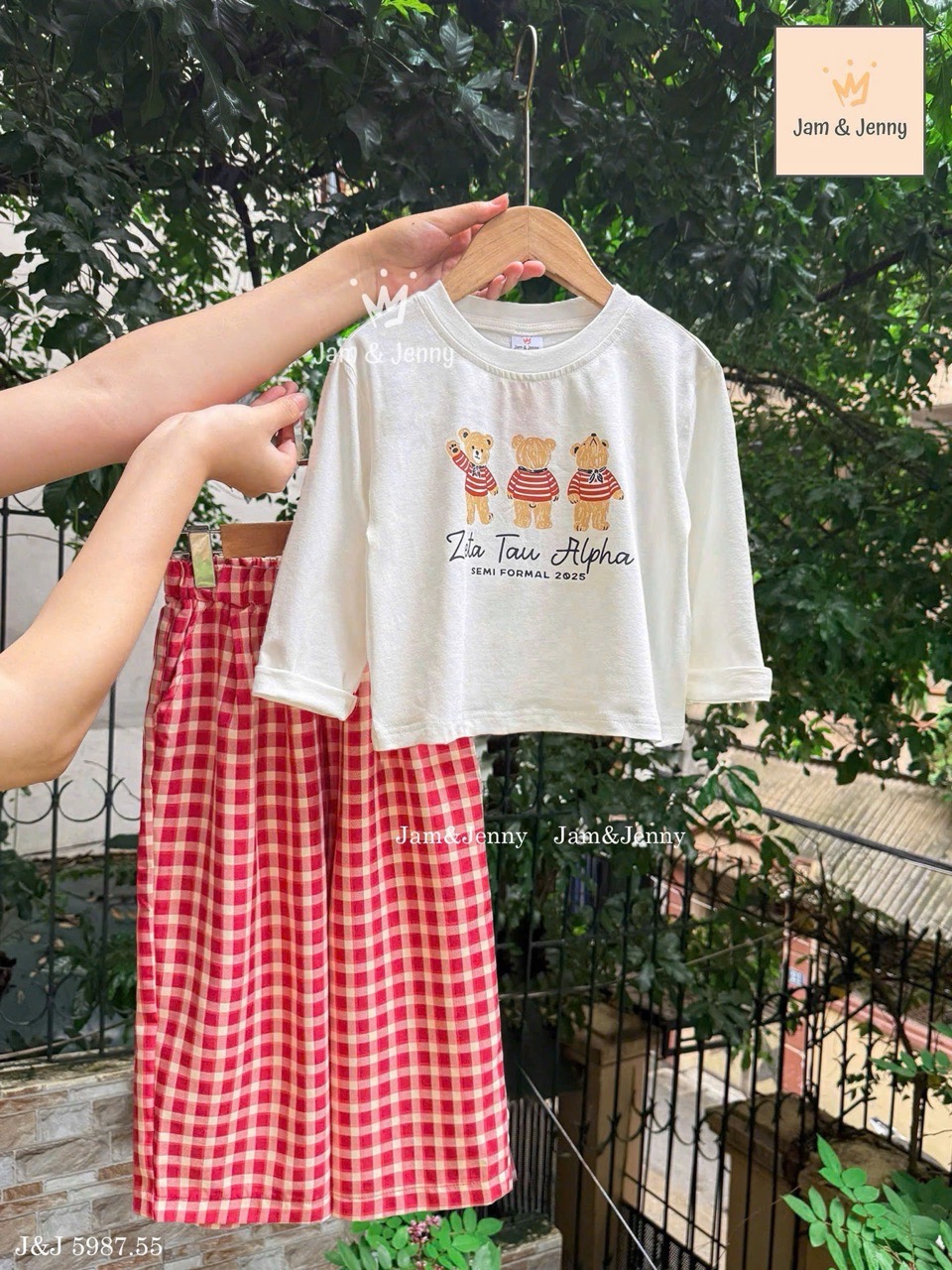 JJ 5987 - Bộ Jam & Jenny áo dài tay in gấu + quần kẻ caro đỏ bé gái size 6-12y