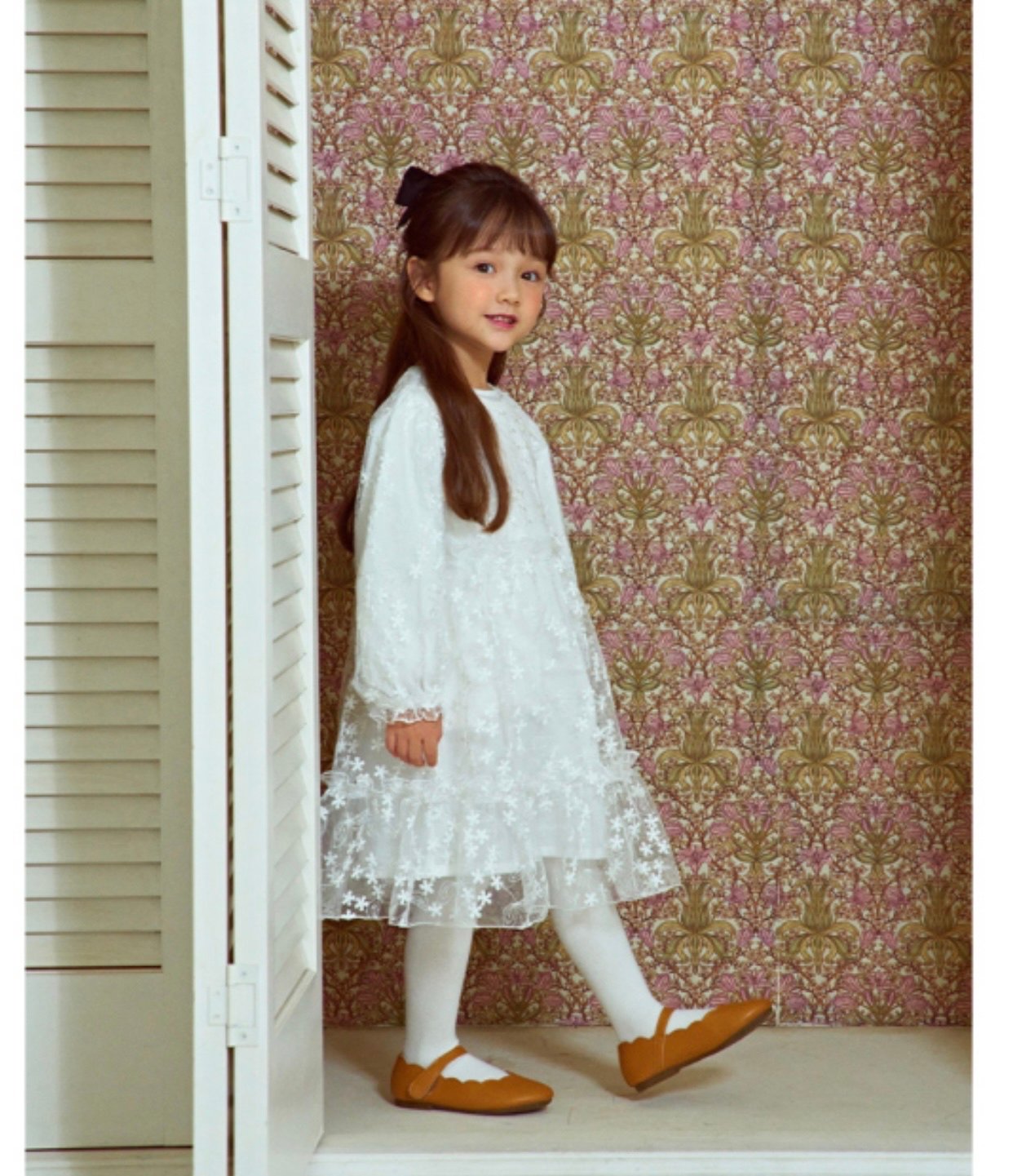 Váy voan hoa kim sa màu trắng đuôi cá Toto Heros size 100 - 140