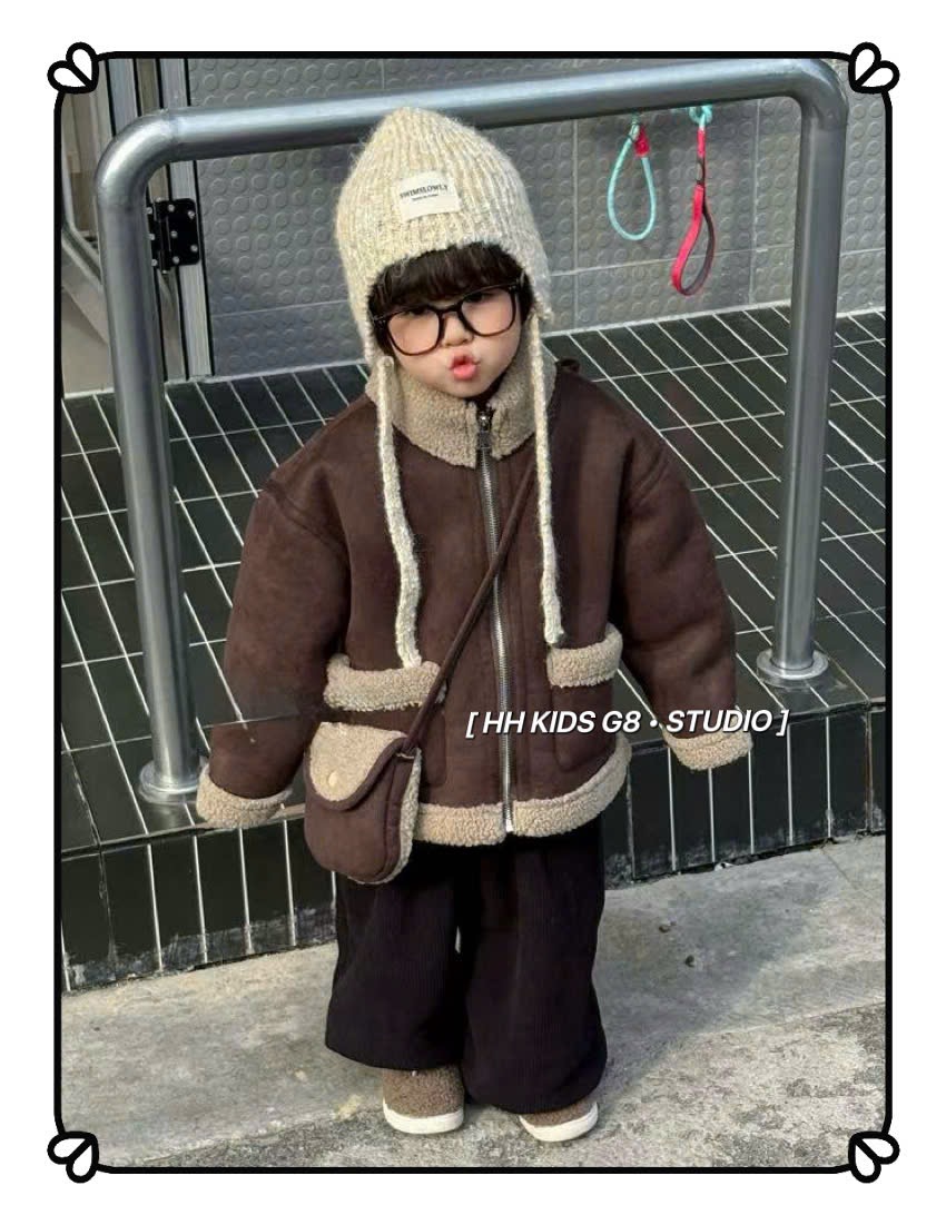 8523/2523 - Áo khoác da lộn kèm túi cho bé size 90-130