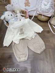 88620 - Bộ QC áo kem cổ bèo hình thỏ + quần nâu bé gái size 73-100