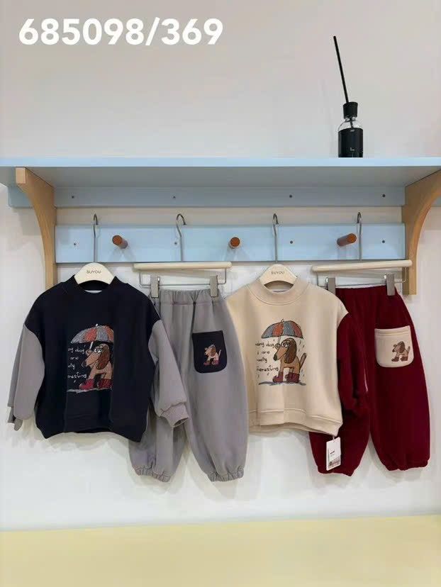 685098 - Set bộ nỉ có lót chó đội ô 2 màu ghi/be cho bé trai size 90-130