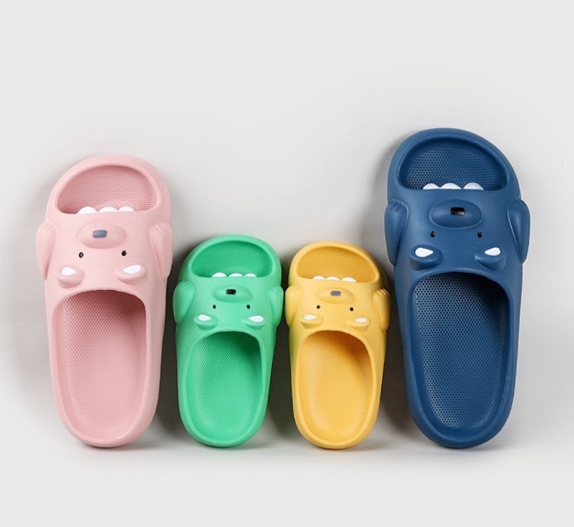 Dép lê Mario hình gấu BTBG