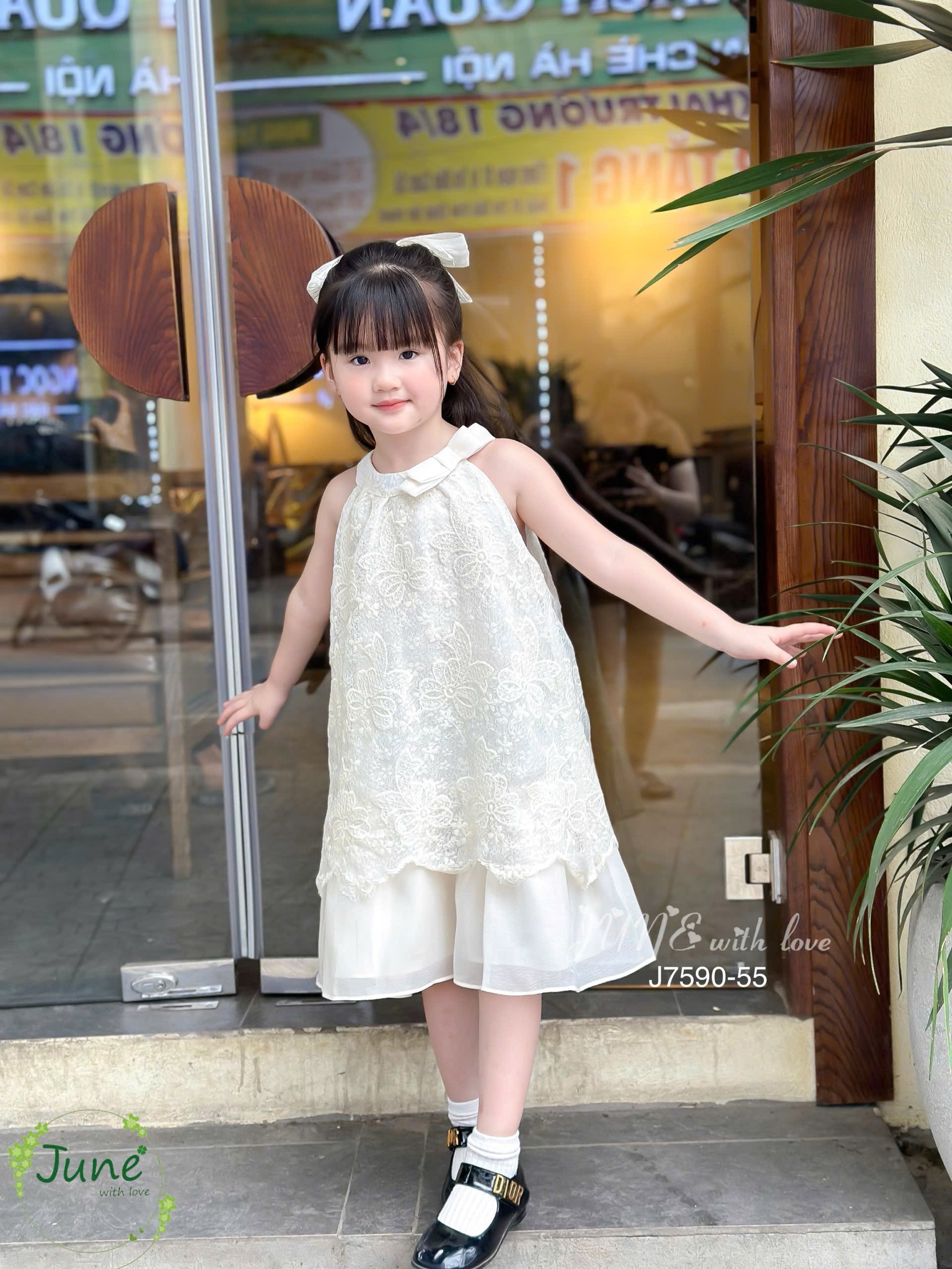 J7590 - Váy June With Love cổ yếm vải ren có lót cho bé size 1-10y