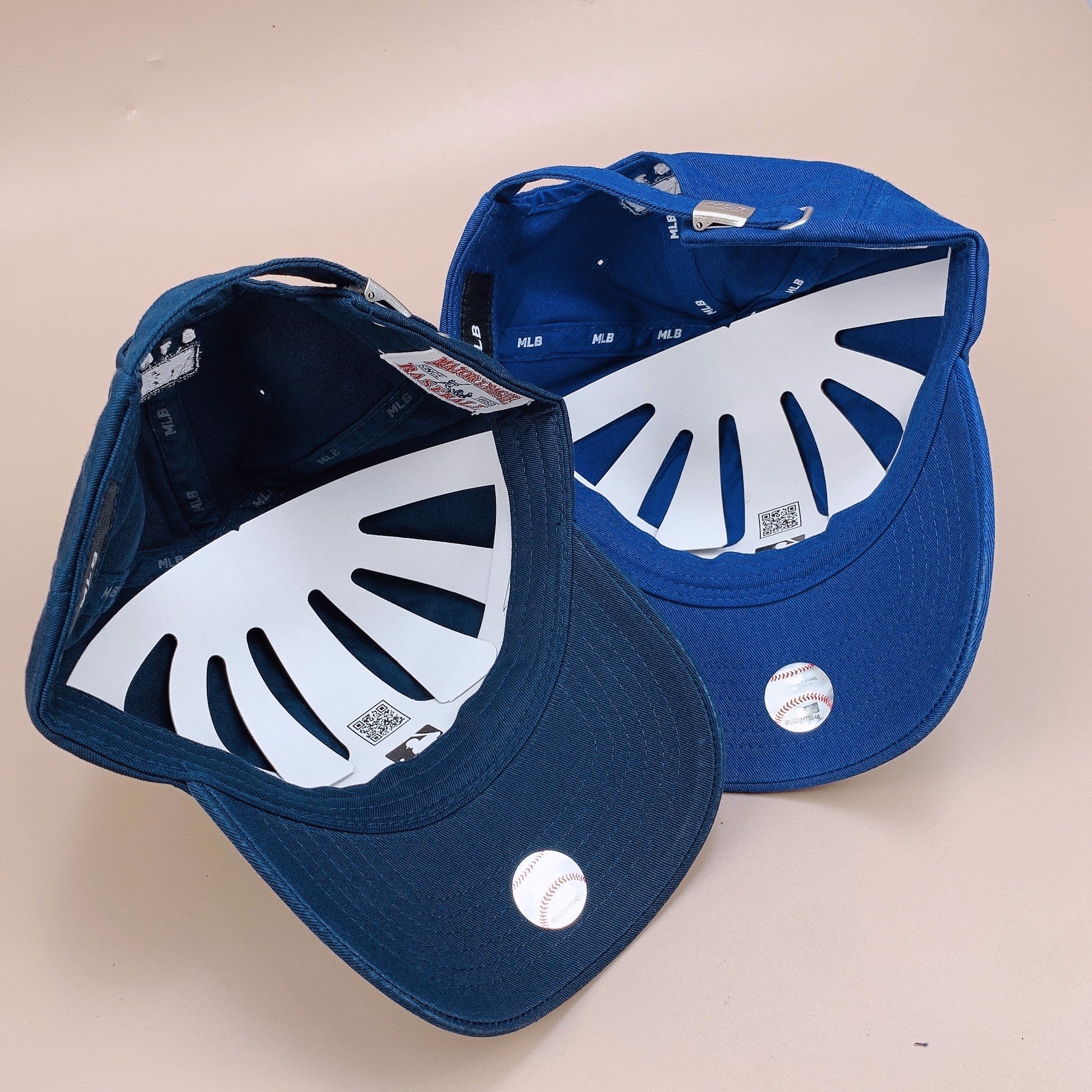 Mũ MLB dư xịn cho Bố mẹ và bé lớn