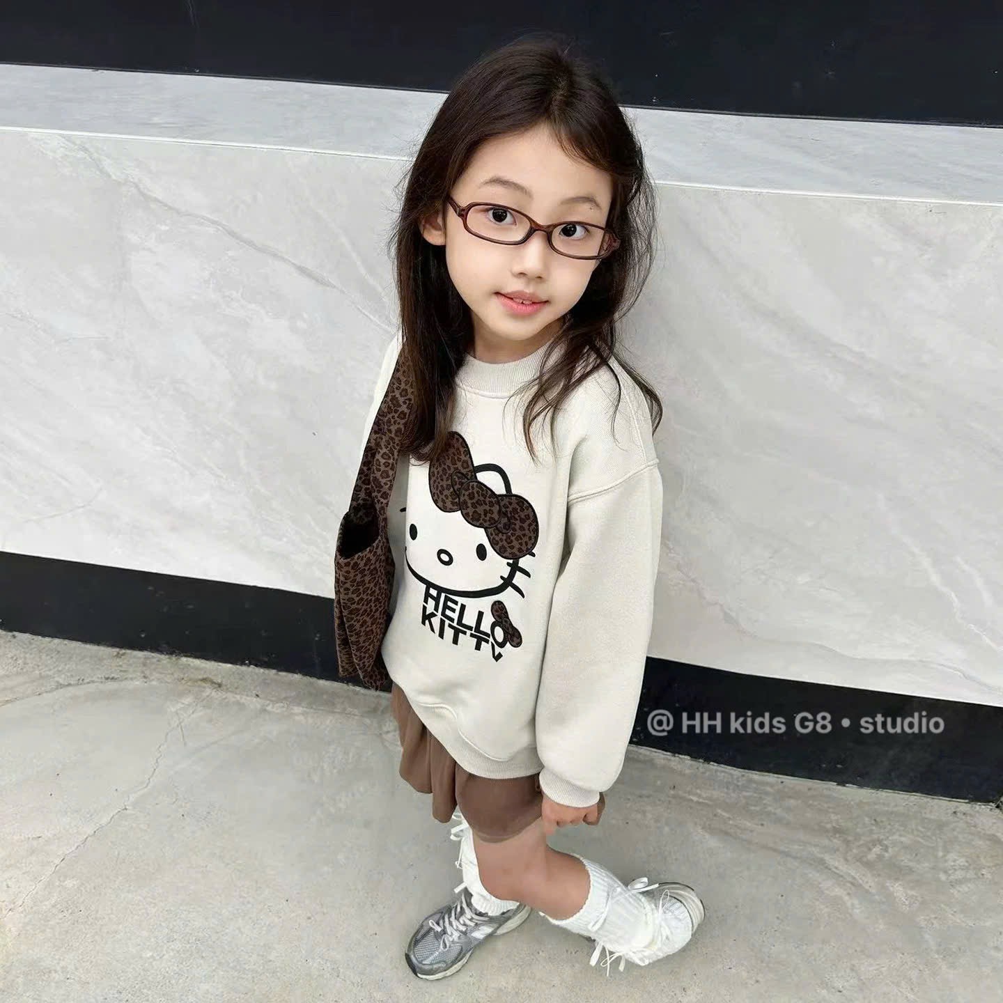 25826 - Áo nỉ Hello Kitty kèm túi cho bé size 110-150