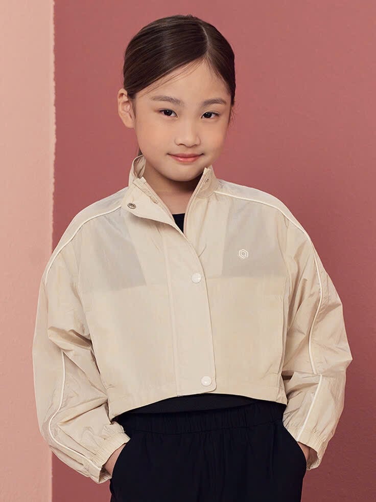 AK57 - Áo khoác gió dáng croptop Top10 Balance cho bé size 130-170