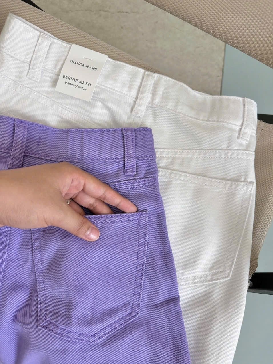 QBG31 - Quần jean rách GGJJ 2 màu trắng/tím bé gái size 8-14y