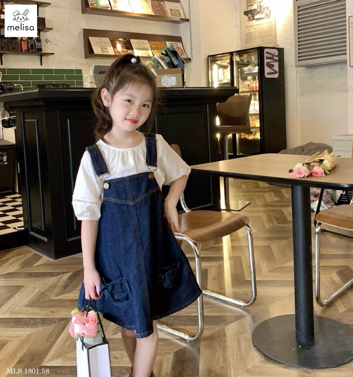 Set Melisa áo thô trắng - váy yếm jean xanh size 2 - 12y