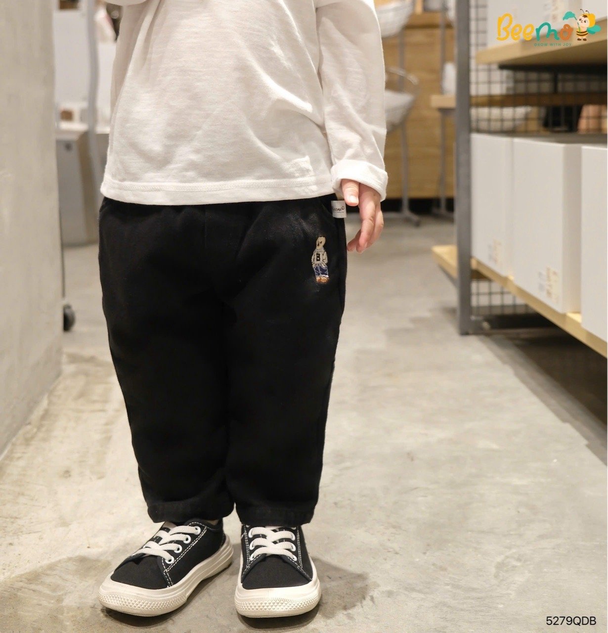 Quần dài kaki in gấu Beemo cho bé size 1-6y