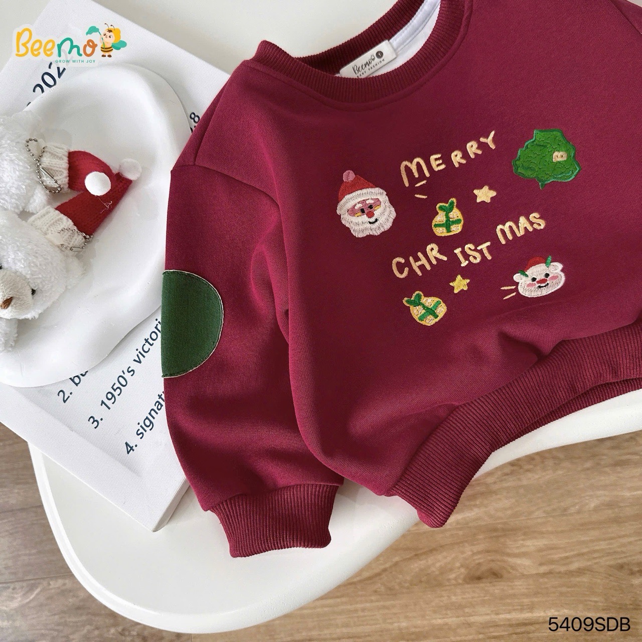 Áo nỉ Beemo màu đỏ Noel đáp tay thêu hình cho bé size 1-6y