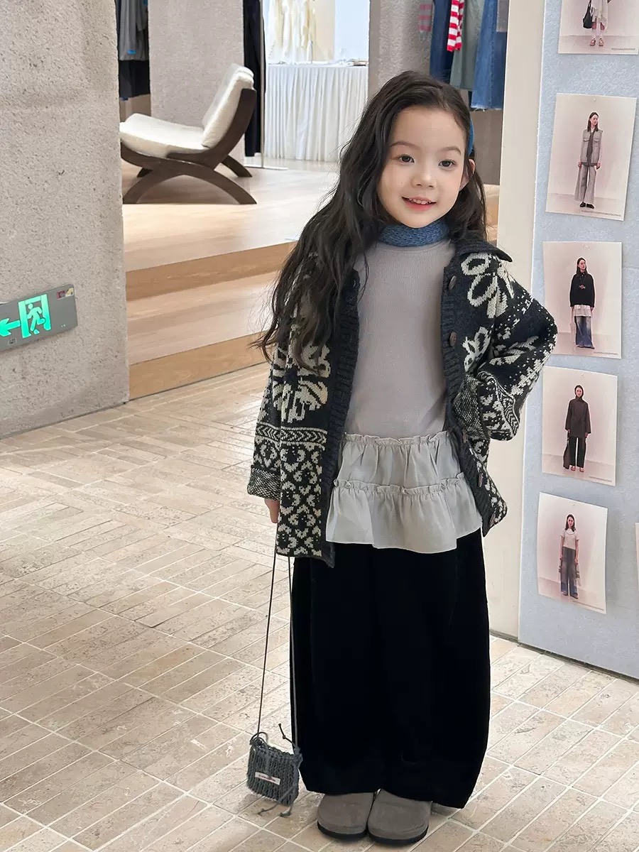 Áo len AMBB thu đông cho bé gái 42% lông cừu cahsmere,  30% nylon, 28% viscose size 110-160 Huzhou Zhili