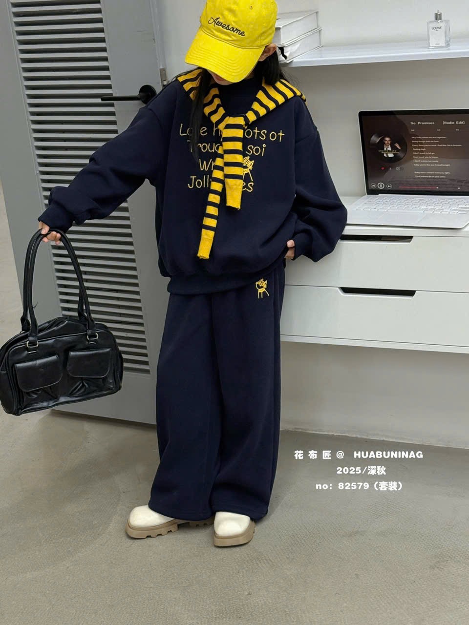 82579 - Set bộ nỉ có lót đại hàn QCCC kèm khăn 3 màu cho bé size 120-160