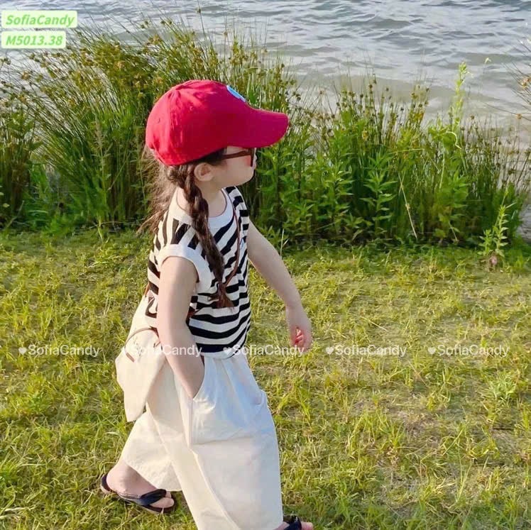 M5013 - Bộ Mia Kids áo thun tăm kẻ trắng đen Design - quần culottes màu kem size 2 - 12y