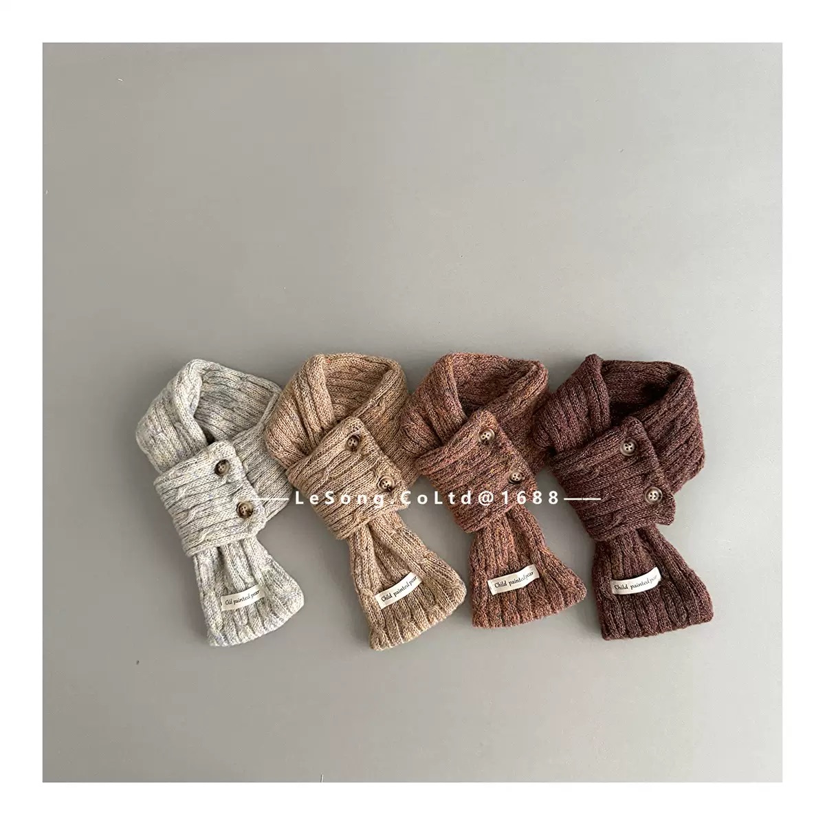 Khăn len quàng chéo cài khuy vặn thừng nhiều màu cho bé