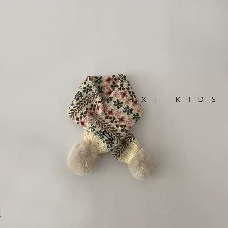 Khăn len thổ cẩm quàng chéo nhiều màu cho bé